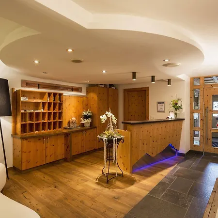 Laret Private Boutique - Adults Only