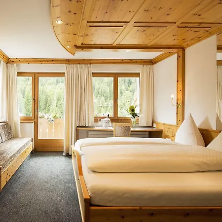 Hotel Laret Private Boutique - Adults Only